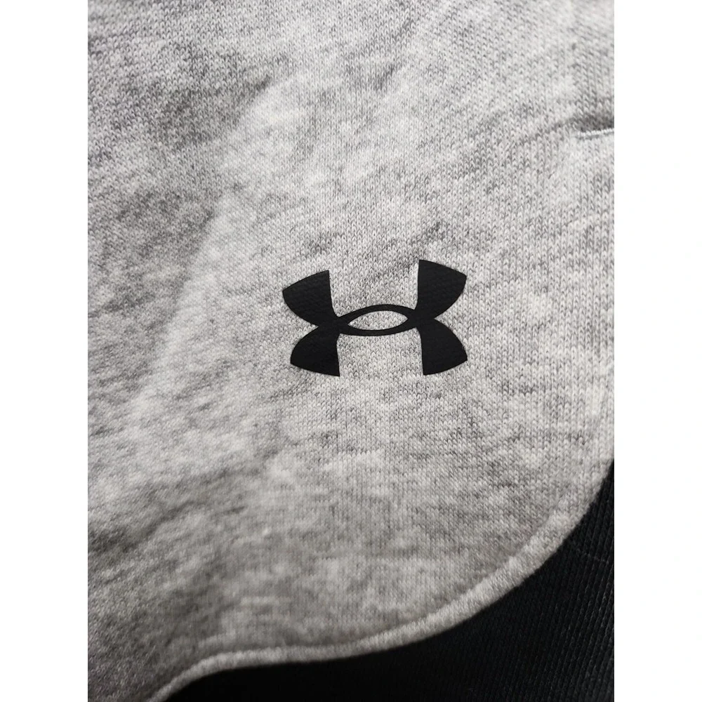 Under Armour Women's Gray / Black Loose Fit Athletic Shorts Size Small